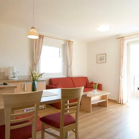 Garni Gamper Guest house *